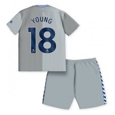 Everton Ashley Young #18 Tredjeställ Barn 2023-24 Korta ärmar (+ Korta byxor)